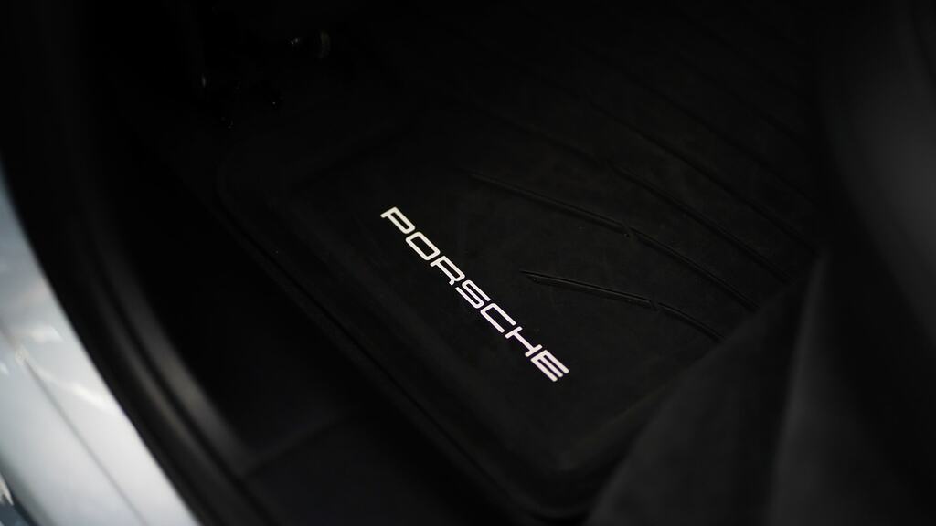 Porsche Macan Electric 2025 Black #9