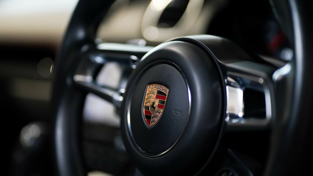 Porsche 718 Cayman 2L Null Grey #18