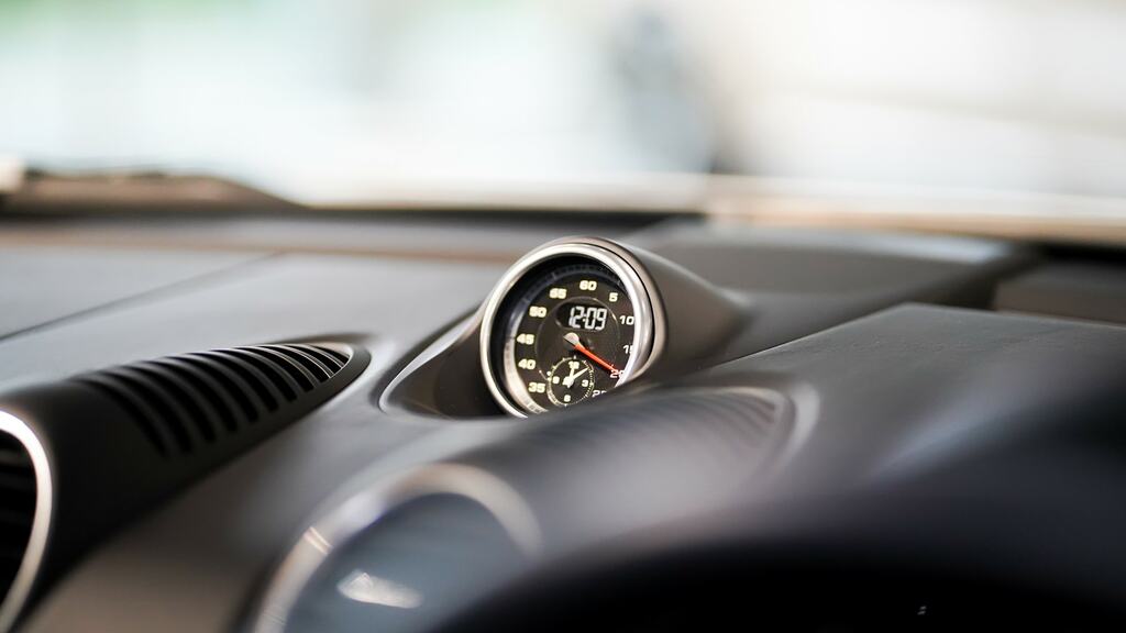 Porsche 718 Cayman 2L Null Grey #10