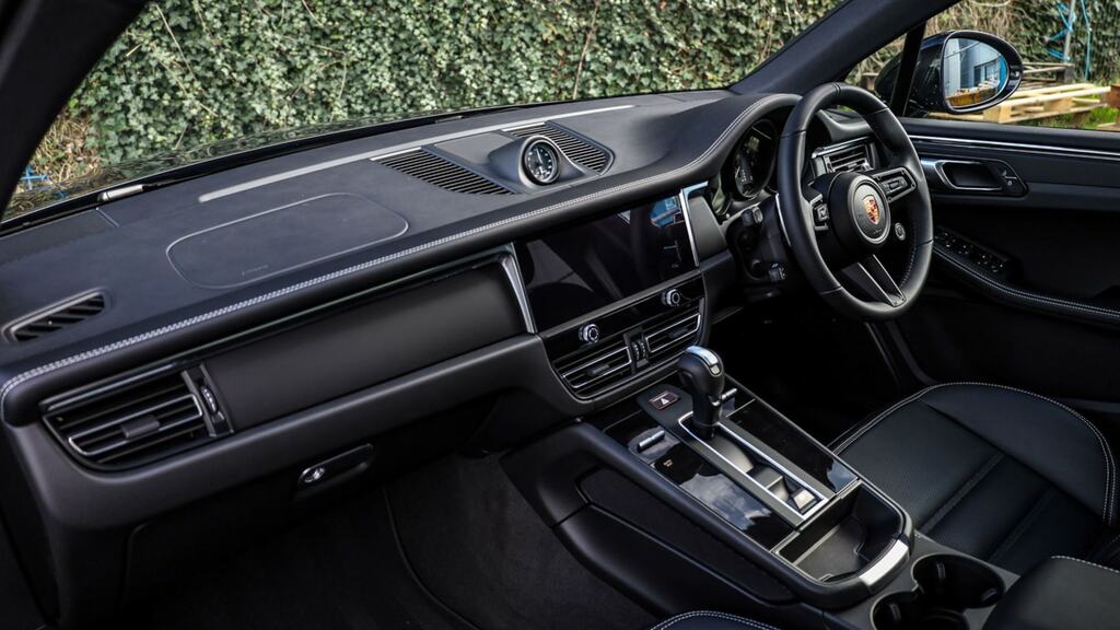 Porsche Macan 265Kw 100Kwh Grey #10
