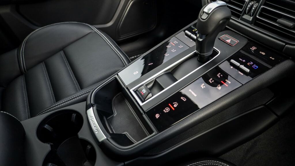 Porsche Macan 265Kw 100Kwh Grey #17