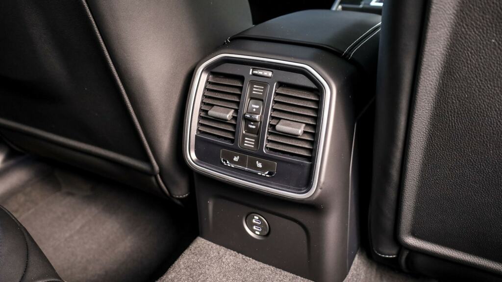 Porsche Macan 265Kw 100Kwh Grey #31
