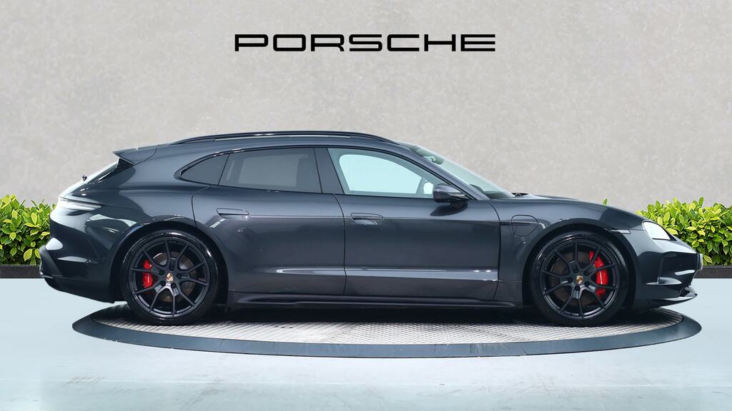 Porsche Taycan Performance Plus 105Kwh Black Edition Saloon E Grey #8