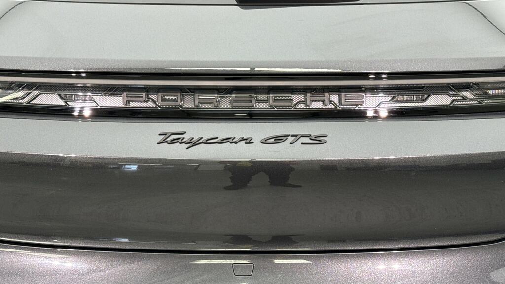Porsche Taycan Performance Plus 105Kwh Black Edition Saloon E Grey #24