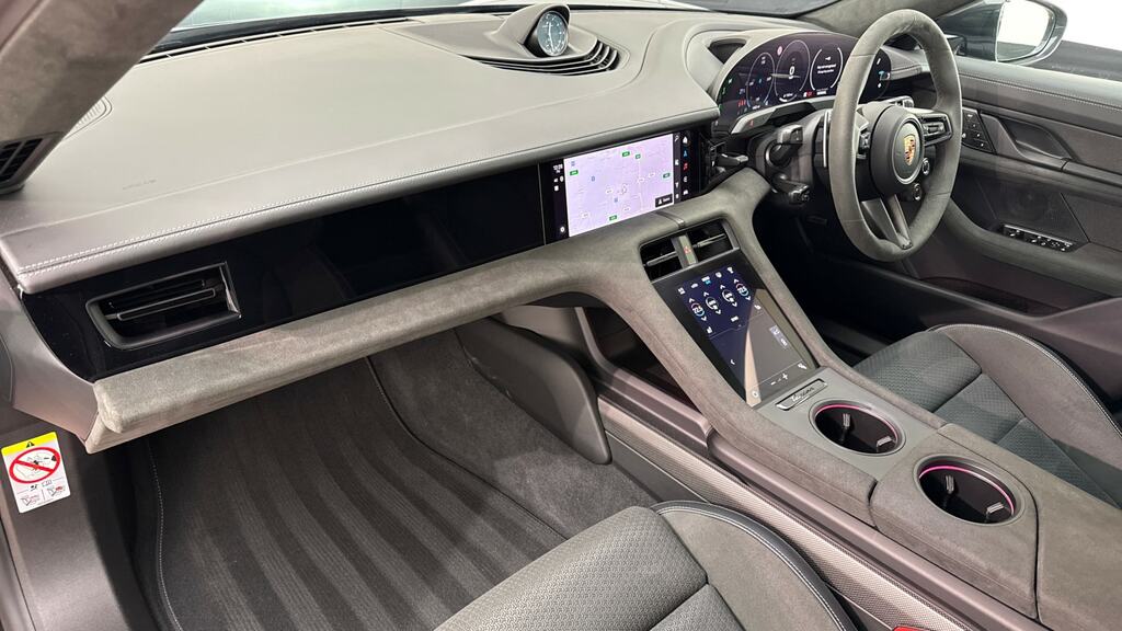 Porsche Taycan Performance Plus 105Kwh Black Edition Saloon E Grey #13