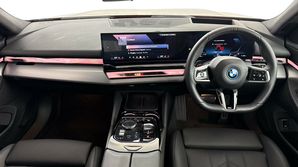 BMW i5 250Kw Edr40 M Sport Pro 84Kwh Tech22kw Red #4