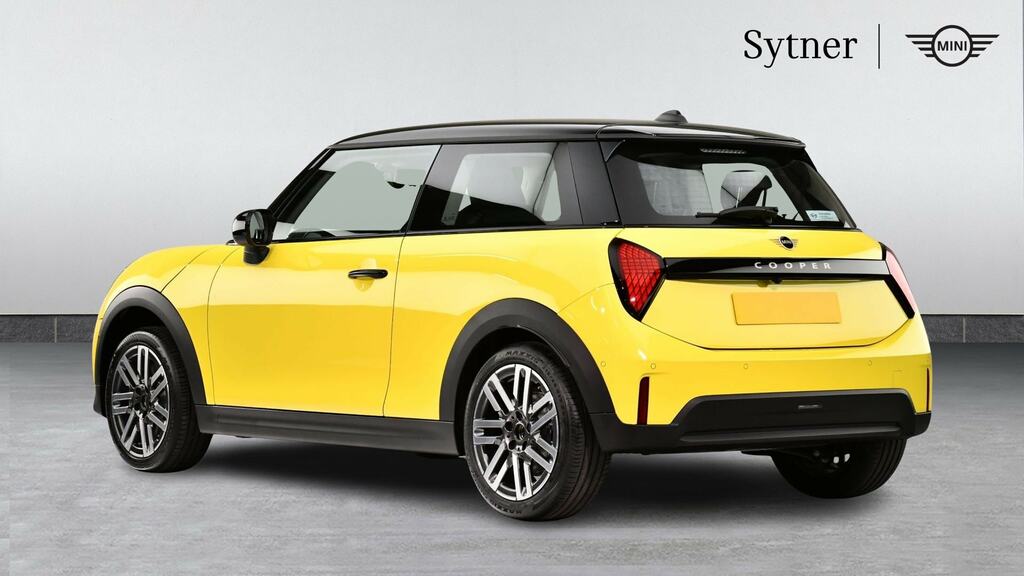 Mini Hatch 1.5 C Classic Level 1 Yellow #2