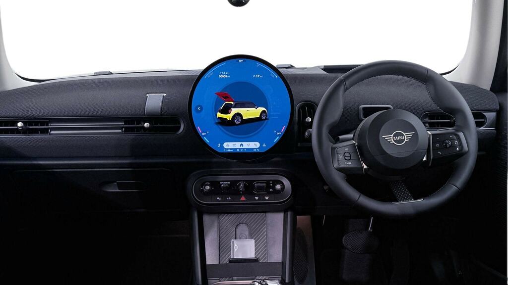Mini Hatch 1.5 C Classic Level 1 Yellow #4