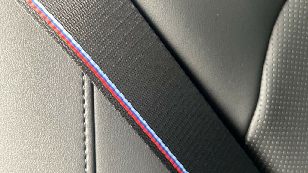 BMW i5 M Sport Black #30