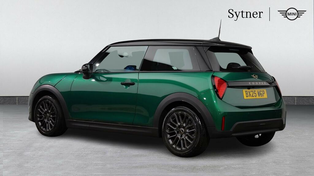 Mini Hatch 1.5 C Exclusive Level 1 Green #2