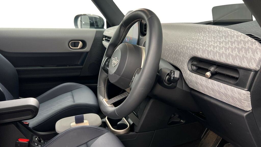 Mini Hatch 1.5 C Exclusive Level 1 Green #6