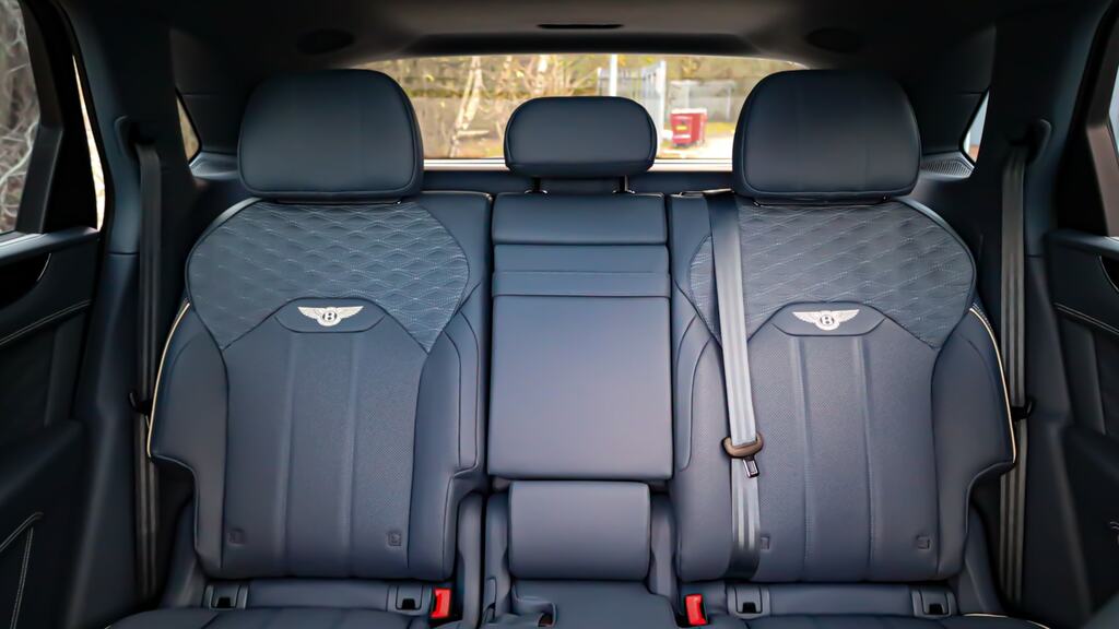 Bentley Bentayga 4.0 V8 Atelier Edition Touring Spec Est SF75ZHH #12