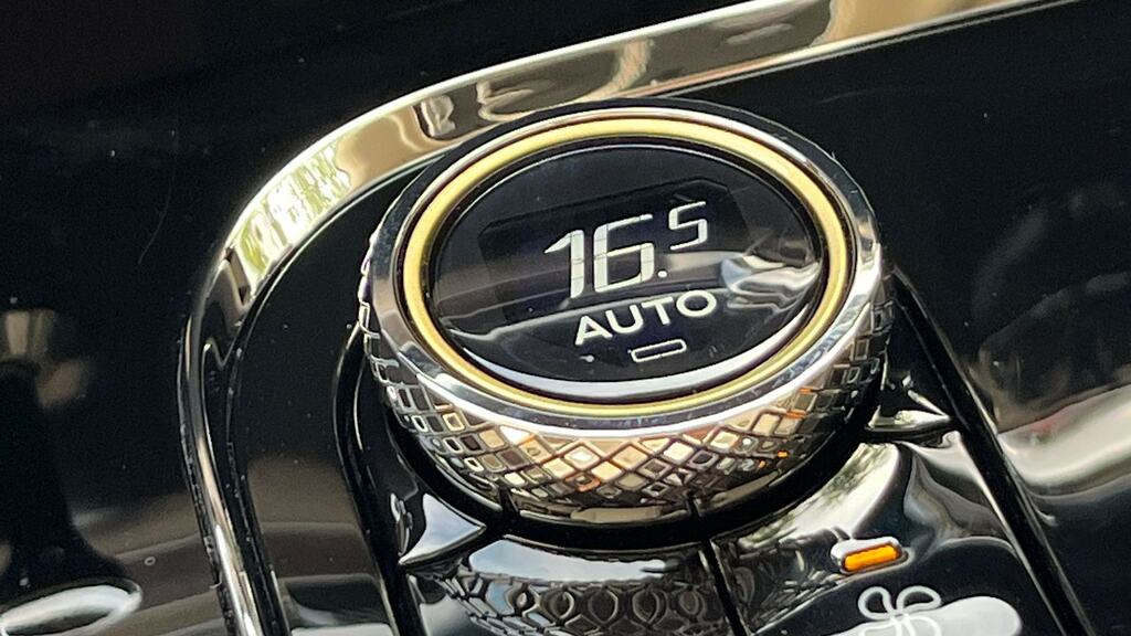 Bentley Flying Spur 4.0 V8 High-performance 25.9Kwh Azure Saloon P Blue #31