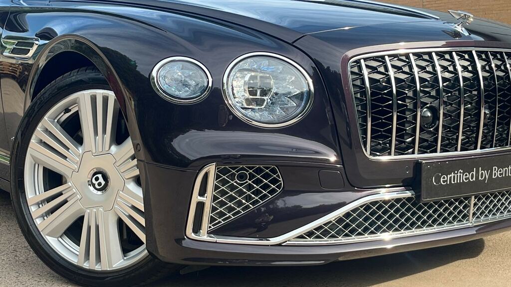 Bentley Flying Spur 4.0 V8 High-performance 25.9Kwh Azure Saloon P Blue #27