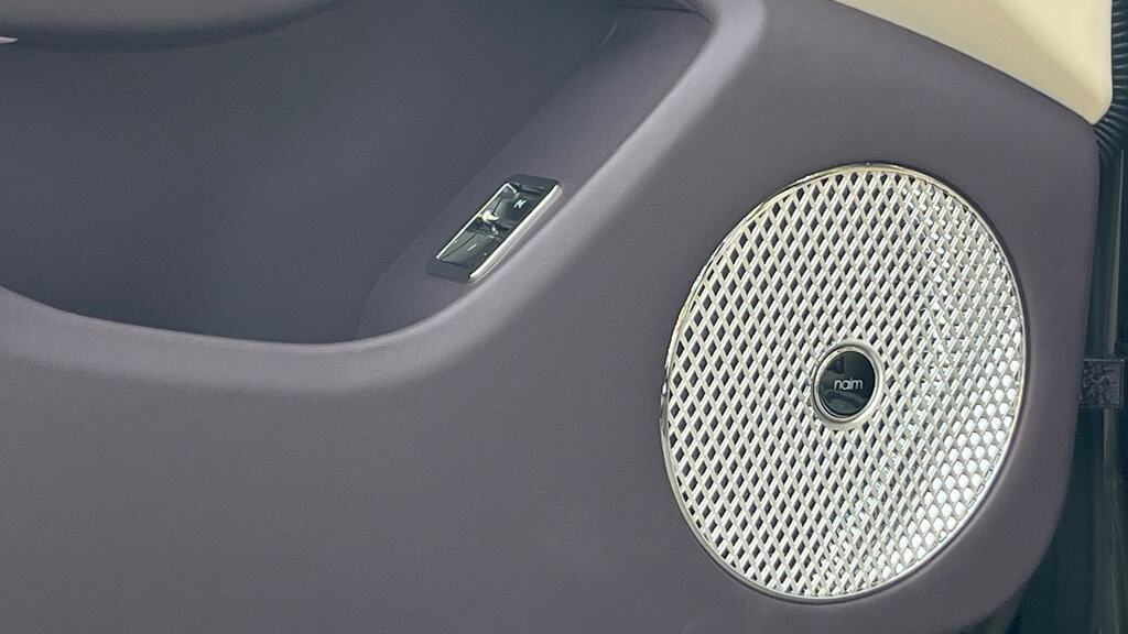 Bentley Flying Spur 4.0 V8 High-performance 25.9Kwh Azure Saloon P Blue #19