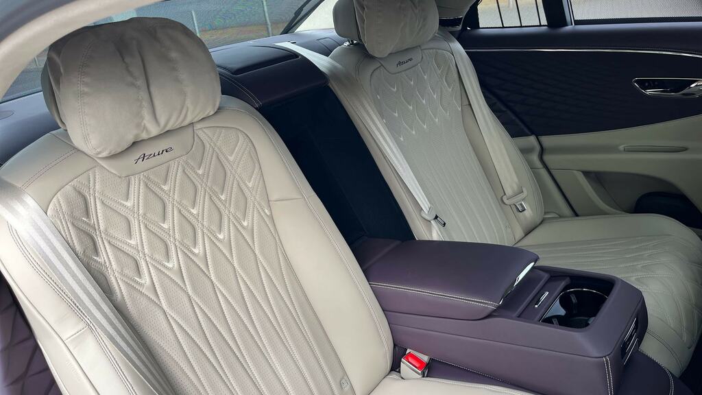 Bentley Flying Spur 4.0 V8 High-performance 25.9Kwh Azure Saloon P Blue #45