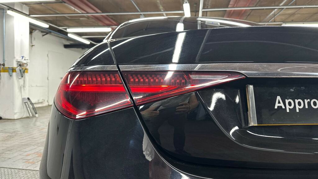 Mercedes-Benz S Class Saloon Blue #19