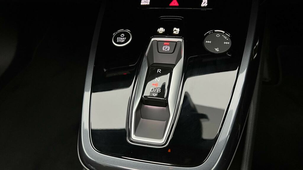 Audi Q4 E Tron 210Kw 45 82Kwh Black Edition Black #14