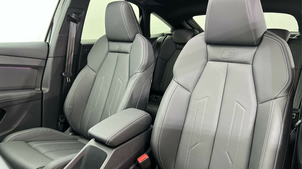 Audi Q4 E Tron 210Kw 45 82Kwh Black Edition Black #15