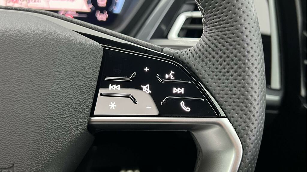 Audi Q4 E Tron 210Kw 45 82Kwh Black Edition Black #18