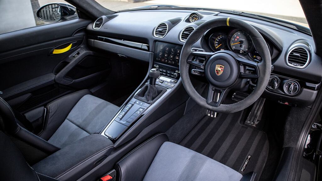 Porsche 718 Cayman 4.0 Gt4 Rs Pdk Black #3