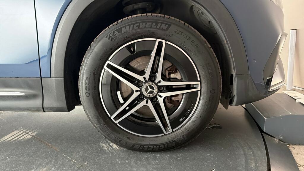 Mercedes-Benz EQB Black #23