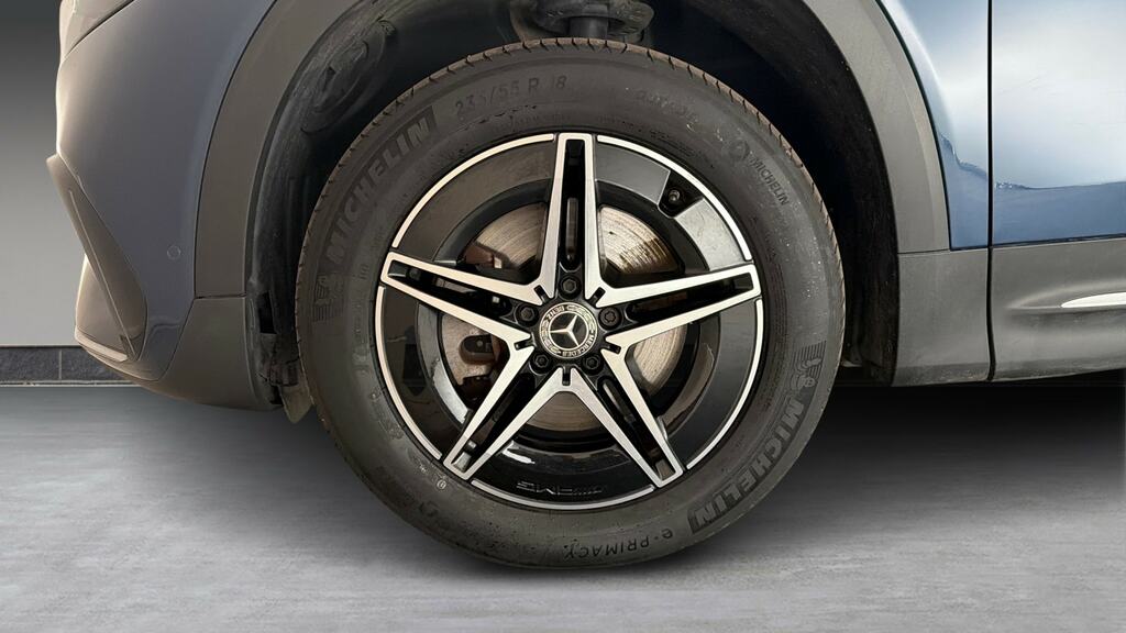 Mercedes-Benz EQB Black #26