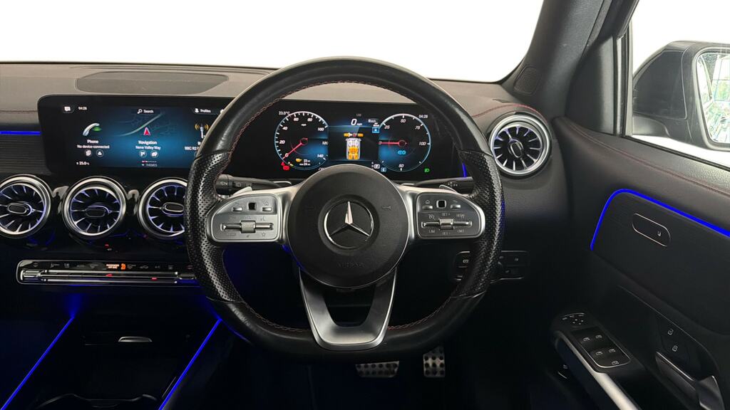 Mercedes-Benz EQB Black #8