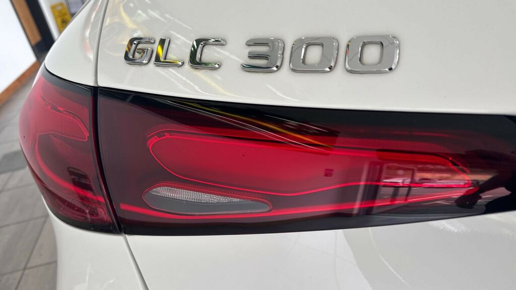 Mercedes-Benz GLC Class Glc 300 E 4Matic Amg Line Silver #18