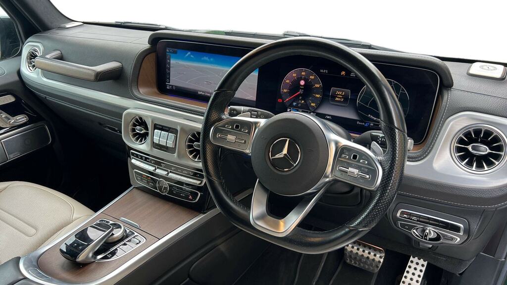 Mercedes-Benz G Class G400d Amg Line Premium Plus 9G-tronic Green #3