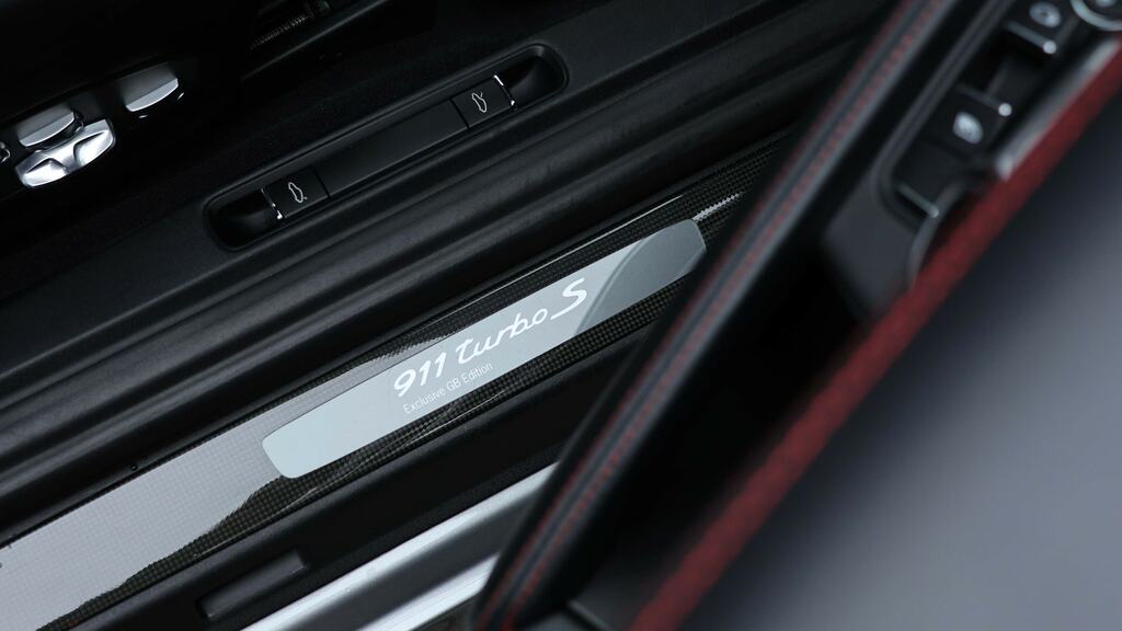 Porsche 911 911 Carrera S S-a Grey #26