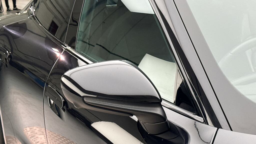 Porsche Taycan Saloon #22
