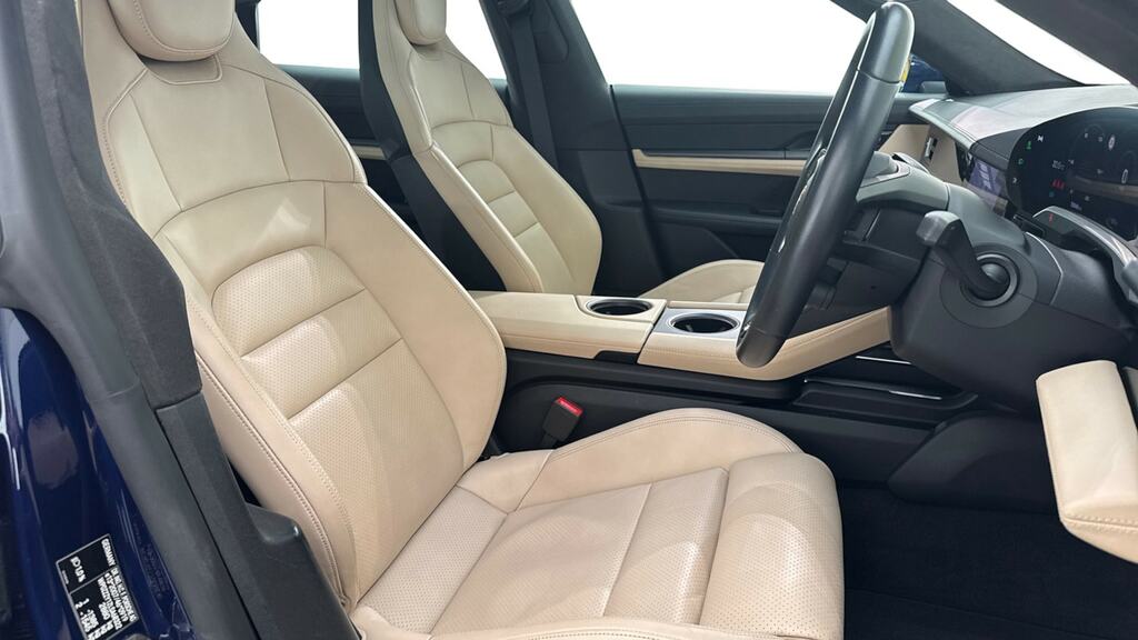 Porsche Taycan Awd 4S 530Ps Red #11