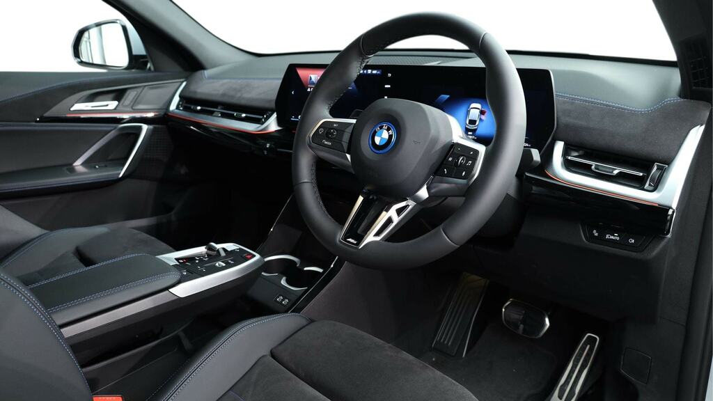 BMW iX2 150Kw Edrive20 Shadow Edition 65Kwh Grey #6