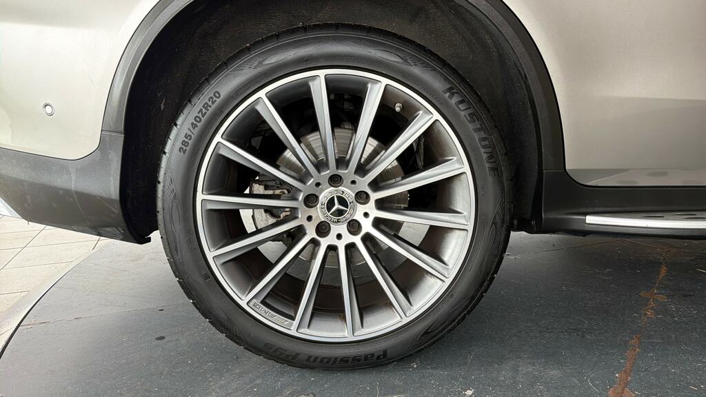 Mercedes-Benz GLC Class 2020 70 2.0 #24
