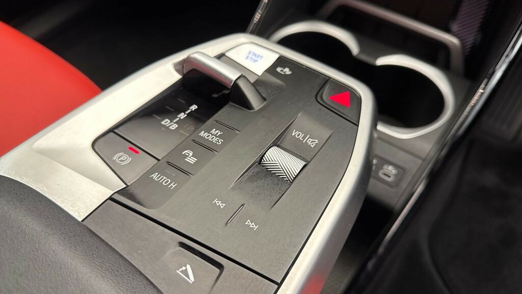 BMW iX2 230Kw Xdrive30 Shadow Edition 65Kwh Grey #10
