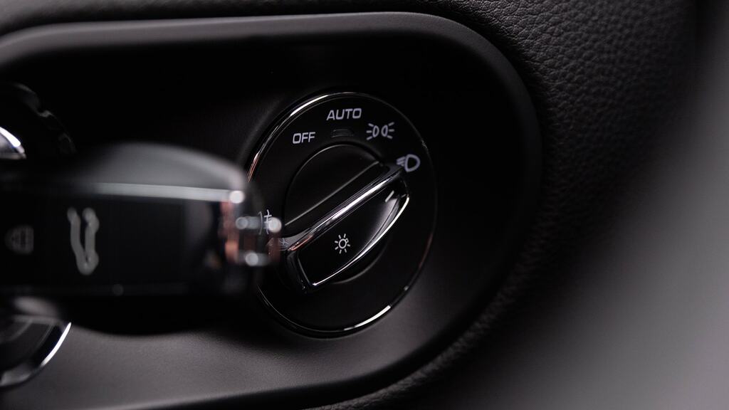 Porsche Macan 100Kwh Suv 360 Ps Grey #29