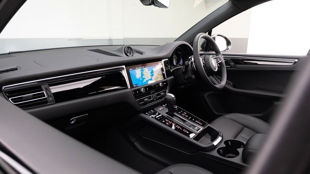 Porsche Macan 100Kwh Suv 360 Ps Grey #13