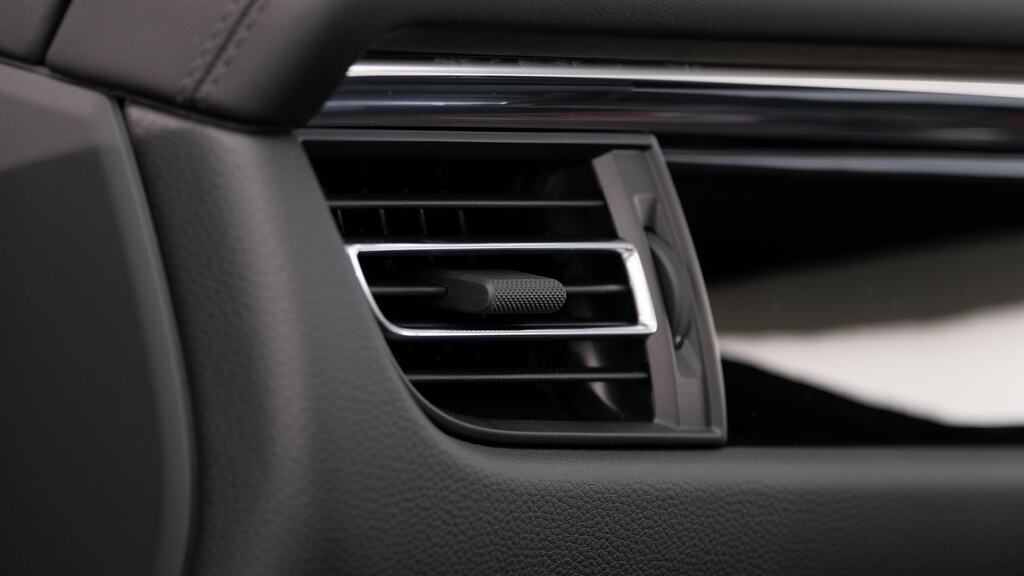 Porsche Macan 100Kwh Suv 360 Ps Grey #46