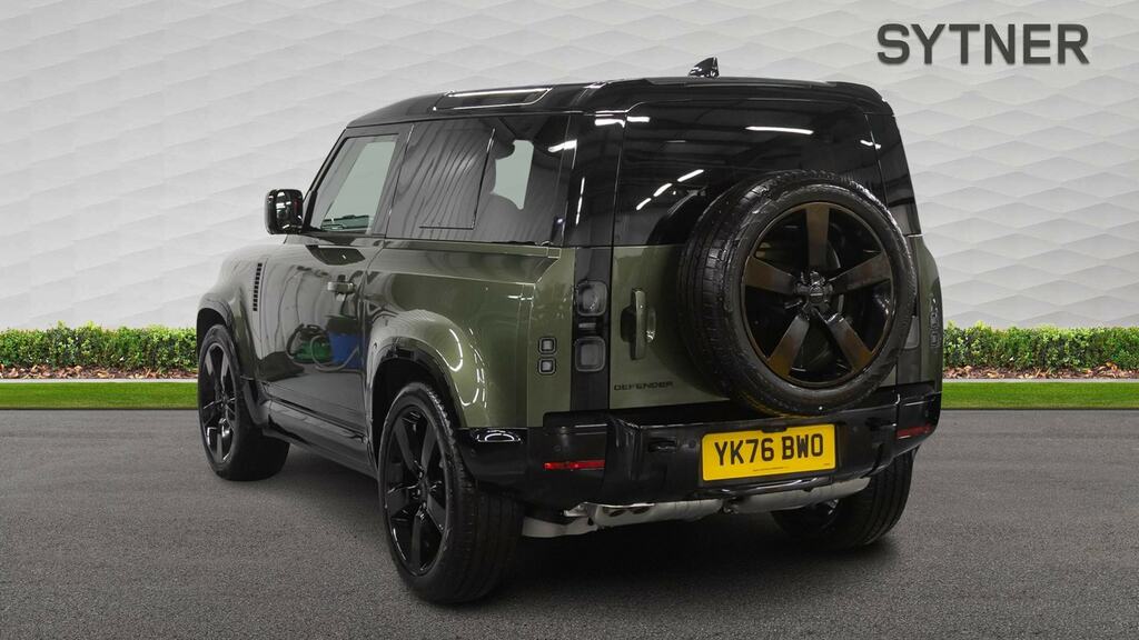 Land Rover Defender 90 3.0 D250 X-dynamic Hse 90 Green #2