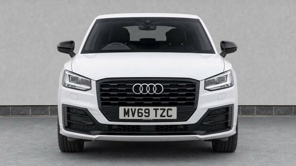Audi Q2 35 Tfsi Black Edition S Tronic White #5