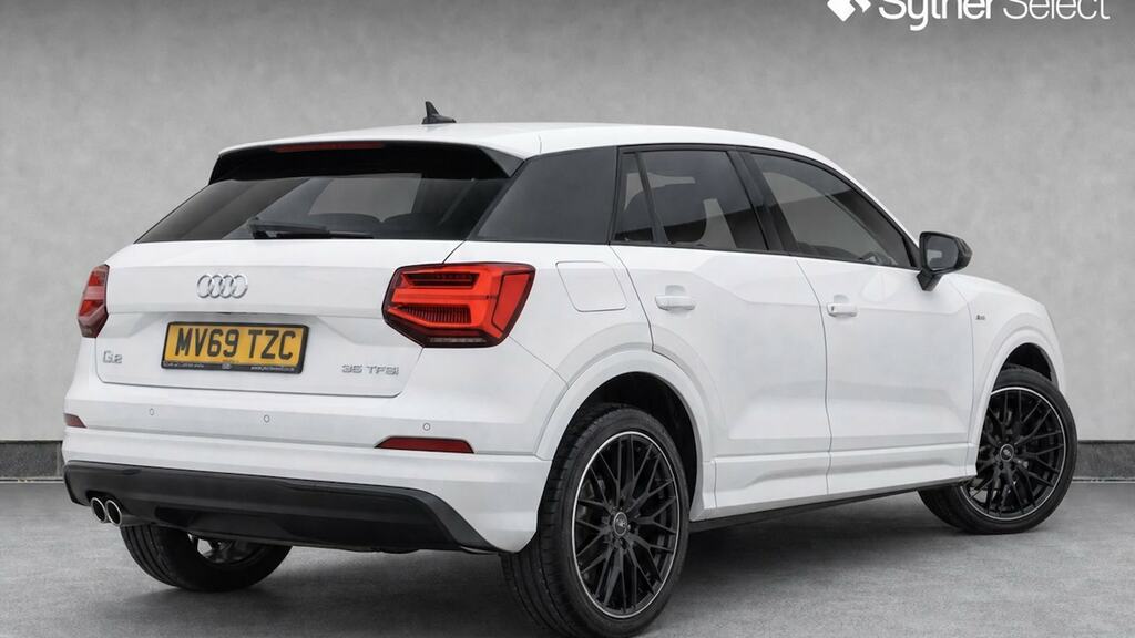 Audi Q2 35 Tfsi Black Edition S Tronic White #4