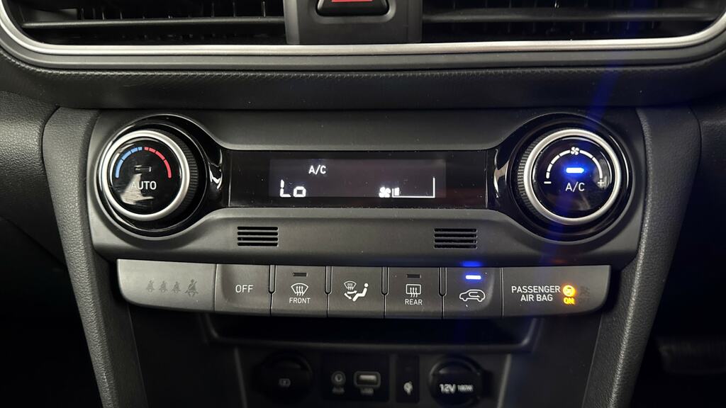 Hyundai Kona  White #16