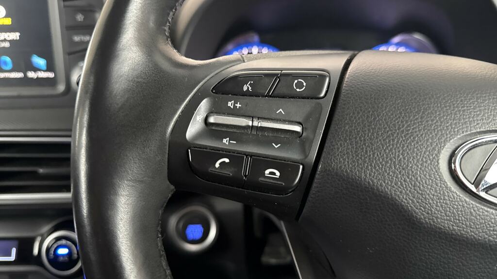 Hyundai Kona  White #17