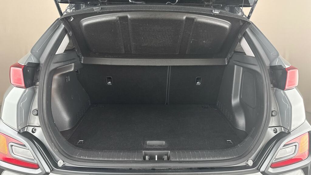 Hyundai Kona  White #22