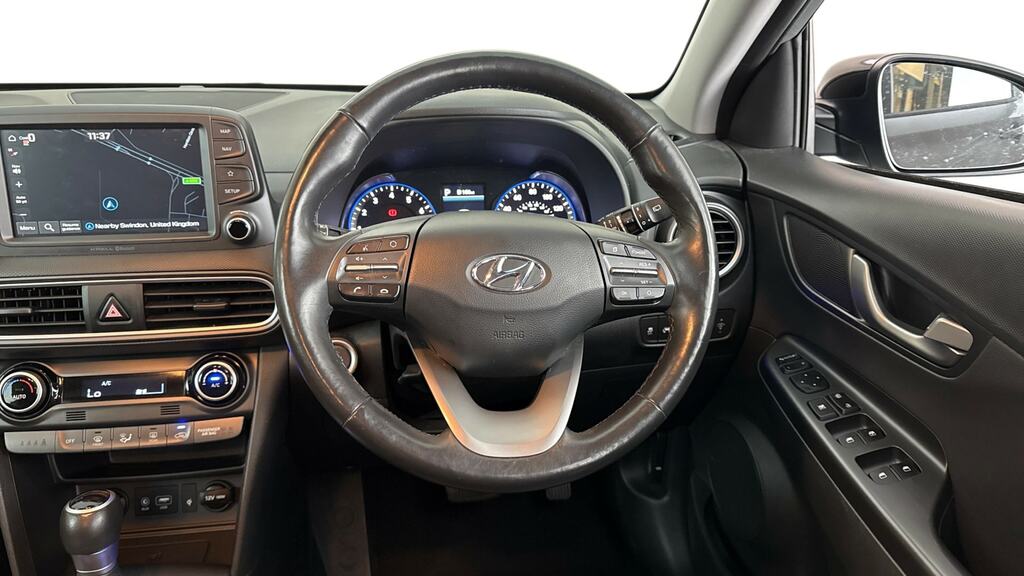 Hyundai Kona  White #8