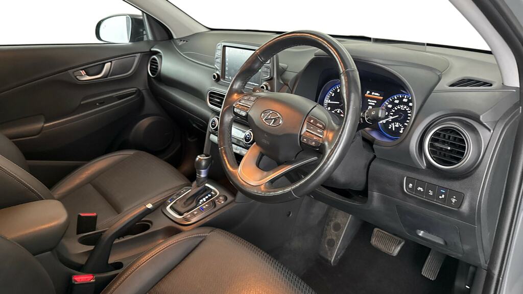 Hyundai Kona  White #9