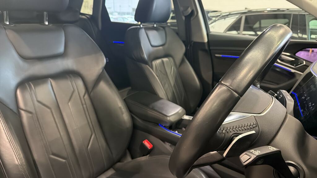 Audi E-tron 55 Suv Quattro 95Kwh 408 Ps Blue #11