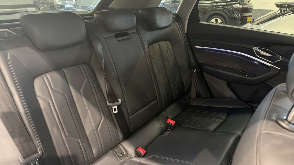 Audi E-tron 55 Suv Quattro 95Kwh 408 Ps Blue #13
