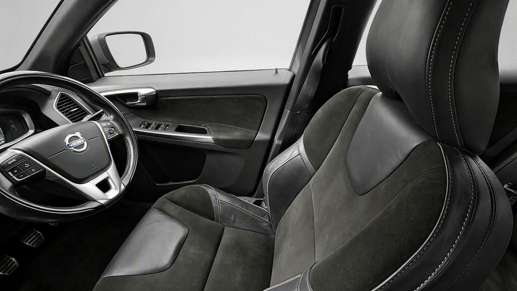 Volvo XC60 D4 Momentum Pro Grey #9
